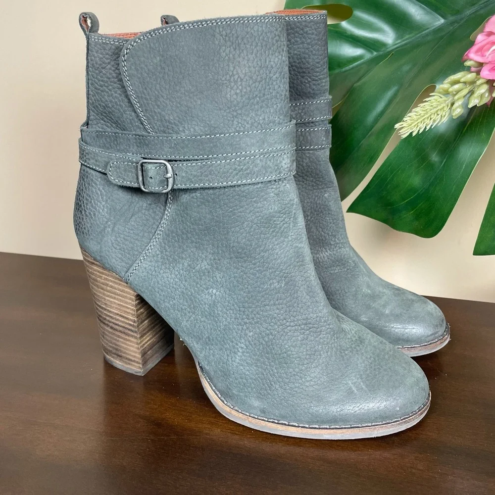 Lucky Brand Latonya stacked heel boots in storm gray Sz 9M - Picture 2 of 12